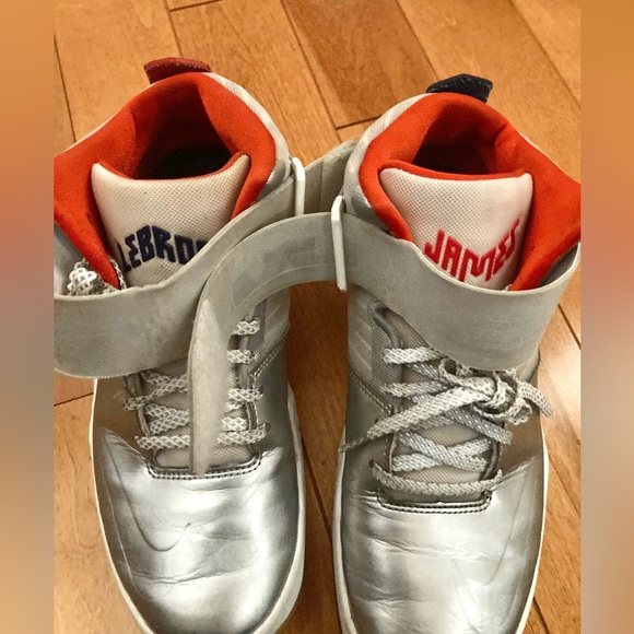 Nike Air LeBron Akronite QS GS 'All Star Galaxy' Size 6 - Picture 12 of 15